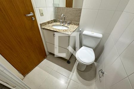 Apartamento para alugar com 65m², 2 quartos e 1 vaga Apartamento para alugar com 65m², 2 quartos e 1 vagaBanheiro Social