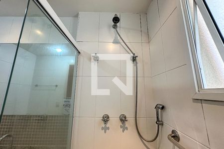 Apartamento para alugar com 65m², 2 quartos e 1 vaga Apartamento para alugar com 65m², 2 quartos e 1 vagaBanheiro do Quarto 2