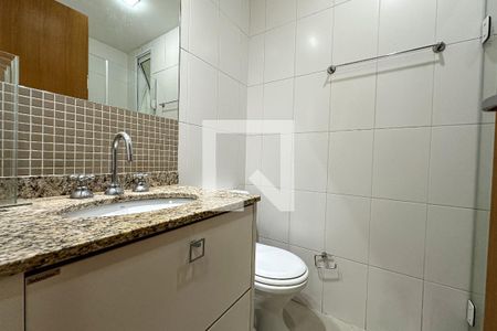 Apartamento para alugar com 65m², 2 quartos e 1 vaga Apartamento para alugar com 65m², 2 quartos e 1 vagaBanheiro Social