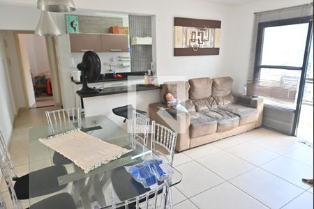 Sala de apartamento para alugar com 2 quartos, 120m² em Ocian, Praia Grande