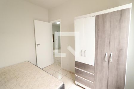 Quarto 2 de apartamento para alugar com 2 quartos, 42m² em Gávea, Uberlândia