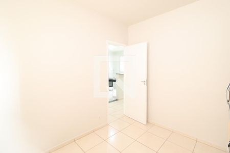 Quarto 1 de apartamento para alugar com 2 quartos, 42m² em Gávea, Uberlândia