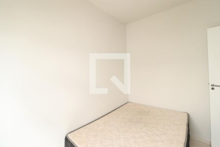 Quarto 2 de apartamento para alugar com 2 quartos, 42m² em Gávea, Uberlândia