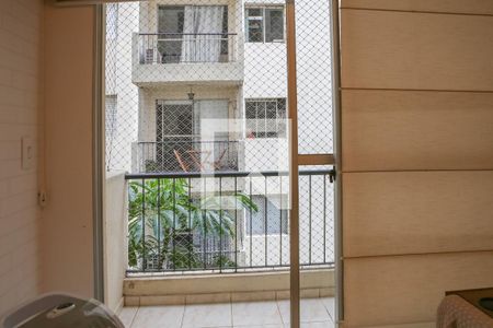 Sacada de apartamento para alugar com 2 quartos, 56m² em Alto de Pinheiros, São Paulo
