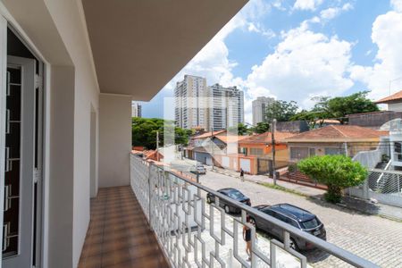 Casa à venda com 328m², 4 quartos e NaN vagas Casa à venda com 328m², 4 quartos e NaN vagasVaranda dos quartos
