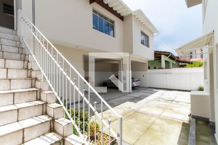 Casa à venda com 328m², 4 quartos e NaN vagas Casa à venda com 328m², 4 quartos e NaN vagasEdícula