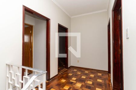Mezanino de casa à venda com 4 quartos, 328m² em Vila Galvão, Guarulhos