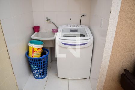 Casa de condomínio à venda com 56m², 2 quartos e 2 vagasÁrea de Serviço