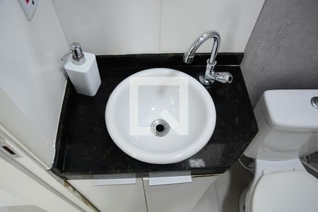Casa de condomínio à venda com 56m², 2 quartos e 2 vagasLavabo
