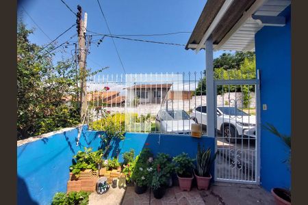 Casa à venda com 120m², 2 quartos e 1 vaga Casa à venda com 120m², 2 quartos e 1 vagaVaranda