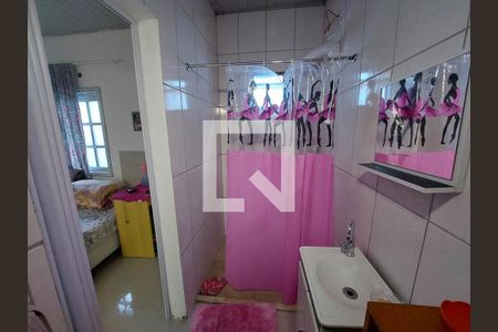 Casa à venda com 120m², 2 quartos e 1 vaga Casa à venda com 120m², 2 quartos e 1 vagaBanheiro da Suite