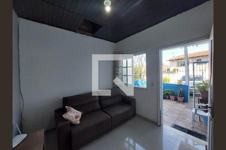 Sala de casa à venda com 2 quartos, 120m² em Cavalhada, Porto Alegre