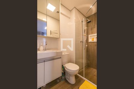 Banheiro de apartamento para alugar com 1 quarto, 50m² em Alphaville Empresarial, Barueri
