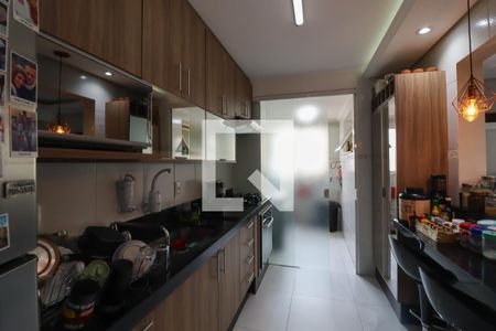 Apartamento à venda com 84m², 2 quartos e 1 vaga Apartamento à venda com 84m², 2 quartos e 1 vagaCozinha e Área de Serviço