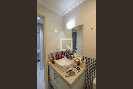 Apartamento à venda com 84m², 2 quartos e 1 vaga Apartamento à venda com 84m², 2 quartos e 1 vagaBanheiro