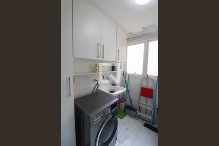 Apartamento à venda com 84m², 2 quartos e 1 vaga Apartamento à venda com 84m², 2 quartos e 1 vagaCozinha e Área de Serviço