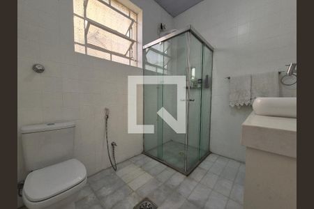 Banheiro de casa à venda com 3 quartos, 200m² em Floresta, Belo Horizonte