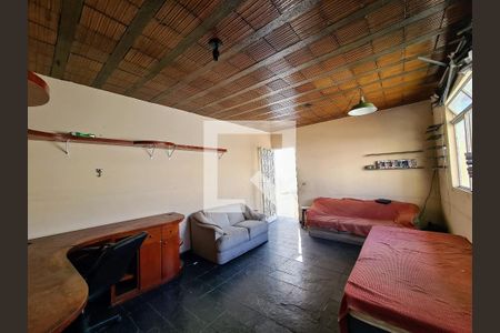 Casa à venda com 200m², 3 quartos e 2 vagasEdícula