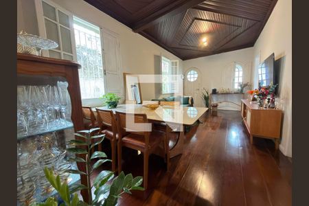 Sala  de casa à venda com 3 quartos, 200m² em Floresta, Belo Horizonte