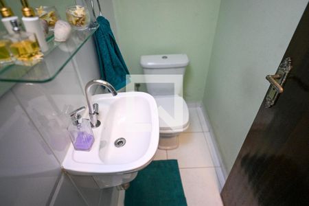 Banheiro de casa para alugar com 3 quartos, 188m² em Vila Moinho Velho, São Paulo