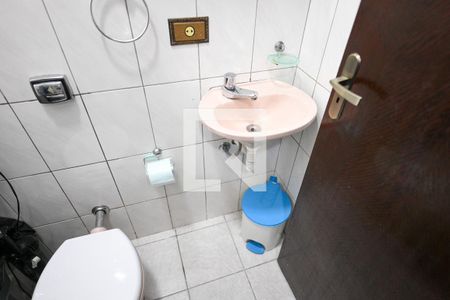 Casa à venda com 188m², 3 quartos e 2 vagasBanheiro