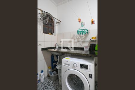 Casa à venda com 188m², 3 quartos e 2 vagasÁrea de Serviço