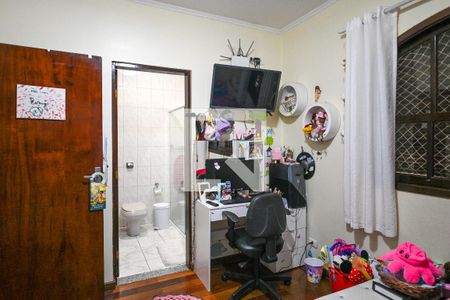 Casa à venda com 188m², 3 quartos e 2 vagasQuarto