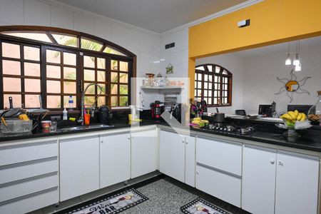 Casa à venda com 188m², 3 quartos e 2 vagasCozinha