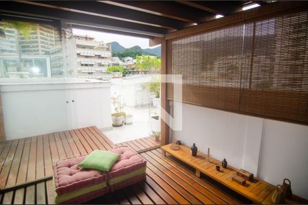 Apartamento à venda com 216m², 3 quartos e 1 vagaÁrea comum