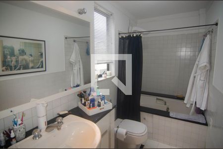 Apartamento à venda com 216m², 3 quartos e 1 vagaBanheiro