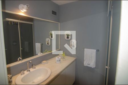 Apartamento à venda com 216m², 3 quartos e 1 vagaBanheiro da Suíte