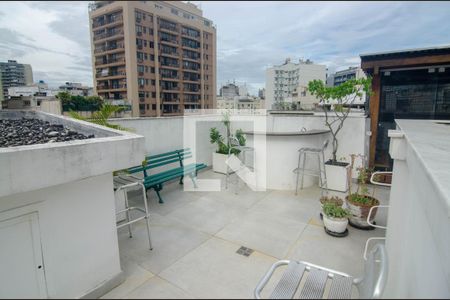 Apartamento à venda com 216m², 3 quartos e 1 vagaÁrea comum