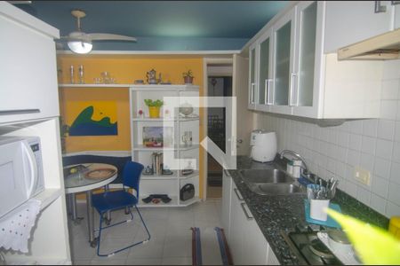 Apartamento à venda com 216m², 3 quartos e 1 vagaCozinha