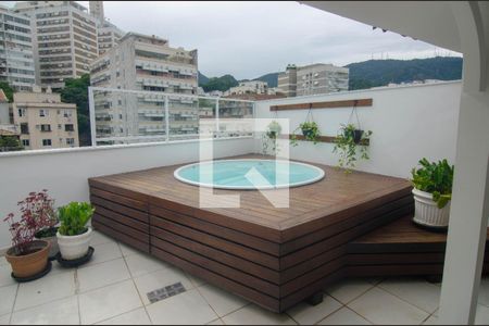 Apartamento à venda com 216m², 3 quartos e 1 vagaÁrea comum - Piscina