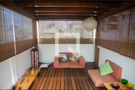 Apartamento à venda com 216m², 3 quartos e 1 vagaÁrea comum