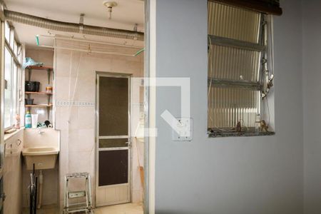 Apartamento à venda com 80m², 2 quartos e sem vagaDespensa