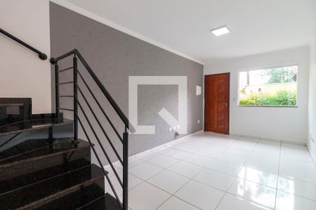 Sala de casa de condomínio para alugar com 2 quartos, 70m² em Vila Taquari, São Paulo