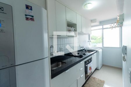 Cozinha de apartamento à venda com 2 quartos, 49m² em Jardim São Nicolau, São Paulo