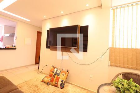 Sala de apartamento para alugar com 2 quartos, 60m² em Segismundo Pereira, Uberlândia