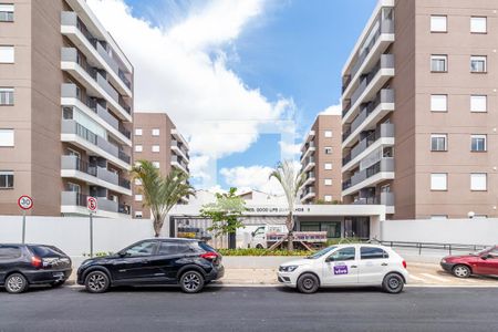Studio para alugar com 42m², 2 quartos e 1 vaga Studio para alugar com 42m², 2 quartos e 1 vagaFachada