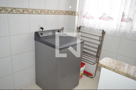 Apartamento para alugar com 80m², 3 quartos e 1 vagaÁrea de Serviço