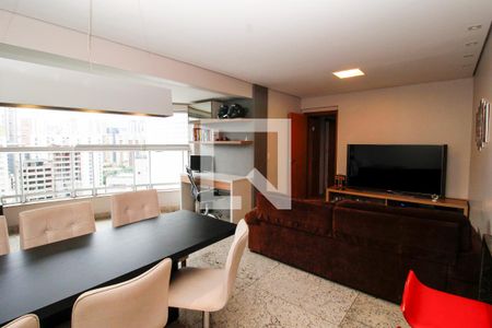 Sala de apartamento à venda com 3 quartos, 90m² em Lourdes, Belo Horizonte