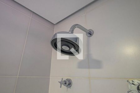 Banheiro de kitnet/studio para alugar com 1 quarto, 25m² em Pinheiros, São Paulo