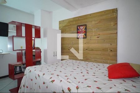 Sala - Quarto de kitnet/studio para alugar com 1 quarto, 37m² em Lagoa da Conceição, Florianópolis