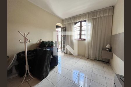 Suite  de casa à venda com 3 quartos, 200m² em Vila Paulista, São Paulo