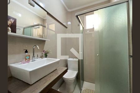 Casa à venda com 200m², 3 quartos e 1 vagaBanheiro Corredor