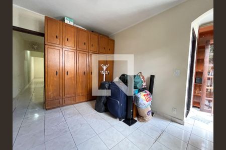Suite  de casa à venda com 3 quartos, 200m² em Vila Paulista, São Paulo