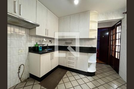 Casa à venda com 200m², 3 quartos e 1 vagaCozinha 