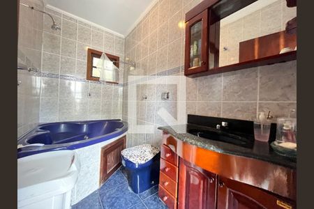 Banheiro da Suíte de casa à venda com 3 quartos, 200m² em Vila Paulista, São Paulo