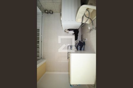 Casa de condomínio à venda com 120m², 3 quartos e 2 vagasÁrea de Serviço